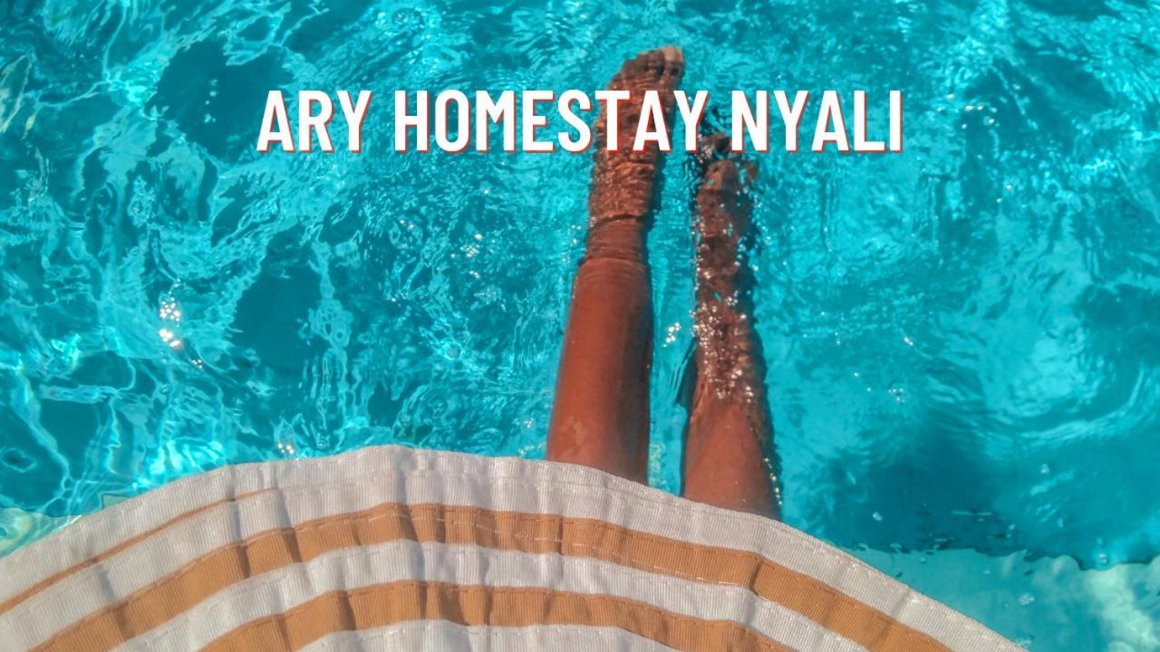 Ary Homestay Nyali- A Walk Away From City Mall Mombaça Exterior foto